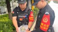 一牛蛙影响高考被抓 网友：今年高考最好笑的一个 ​